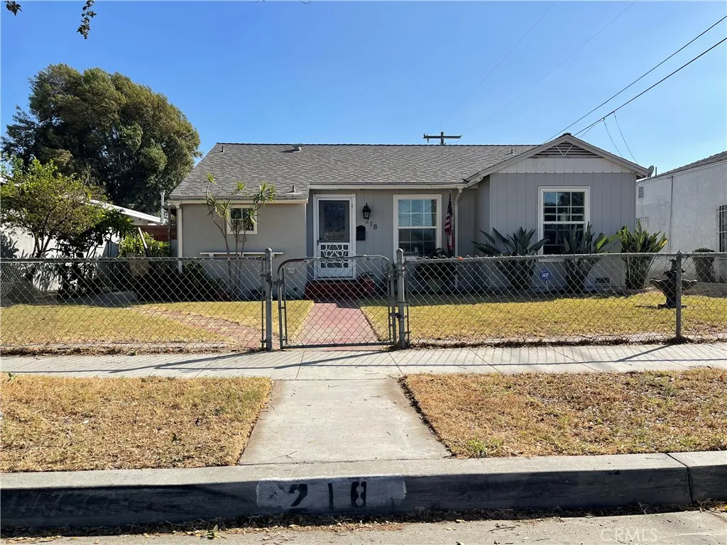 218 W Gardner, Long Beach, California 90805 home-pic-0